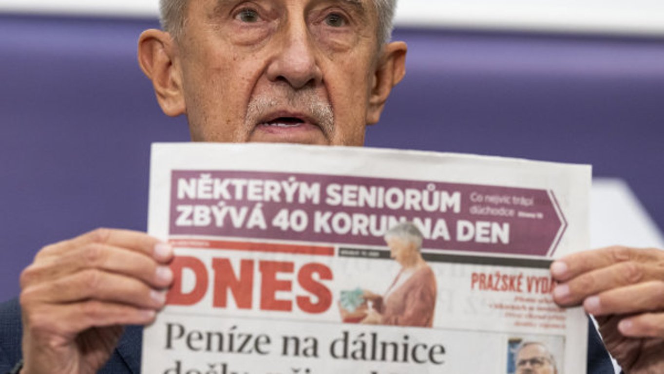 Babiš: Vláda bude asi v prosinci, kvůli průtahům s rozpočtem hrozí zastavení výkupu pozemků na dálnice