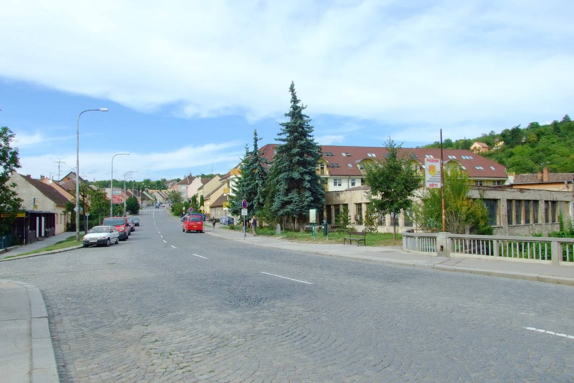 Další dopravní problém pro Brňany. V sobotu začne dvouletá uzavírka v Obřanech