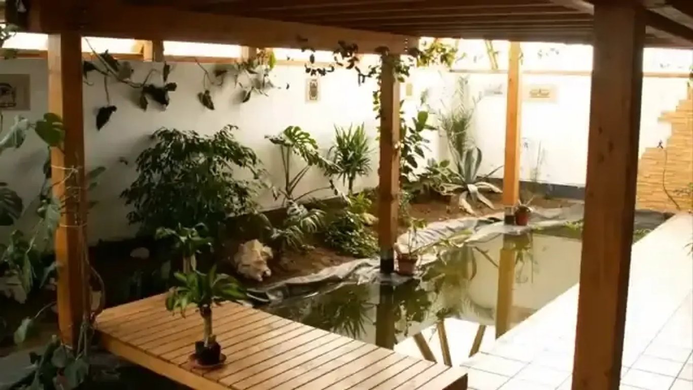 Jezírko v pyramidě 