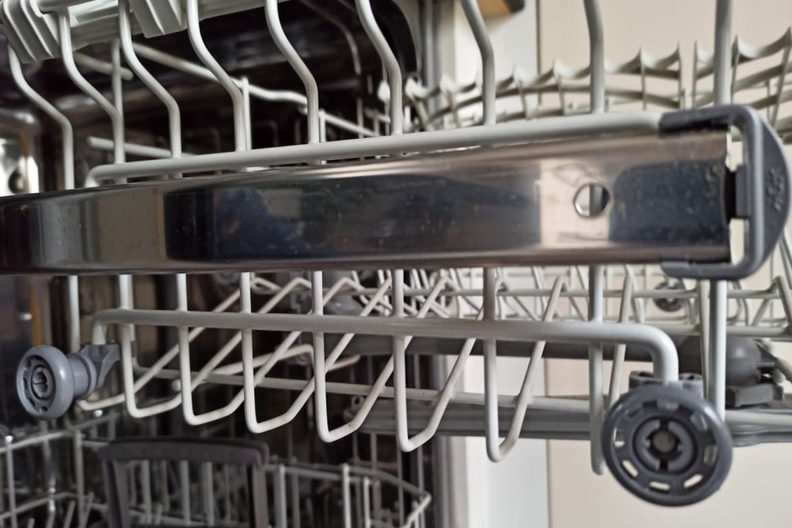 Pojedz šuplíku myčky