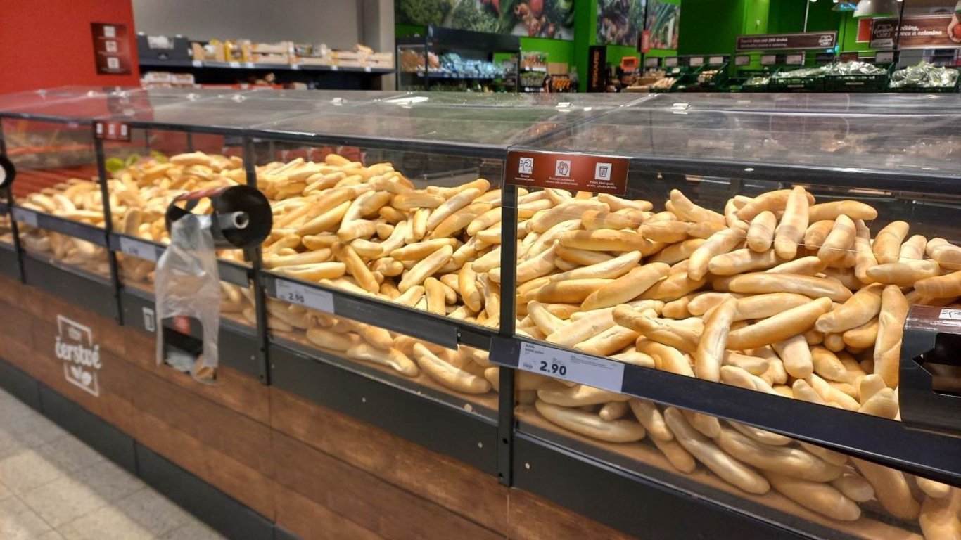 Češi objevili trik, jak ušetřit na pečivu 50 % ceny. Vy to ještě neděláte?