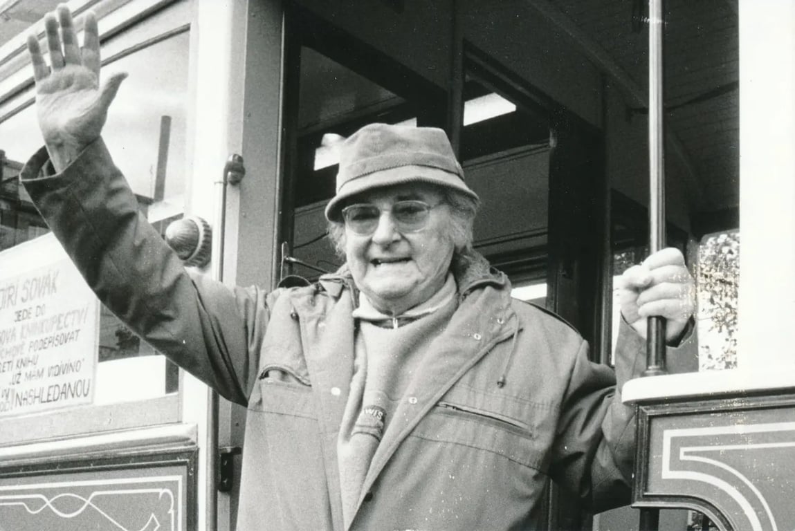 Hádanka pro bystré: Na tomto slavném hradě se točily pohádky Princ a Večernice a Ať žijí duchové. Poznáte ho?