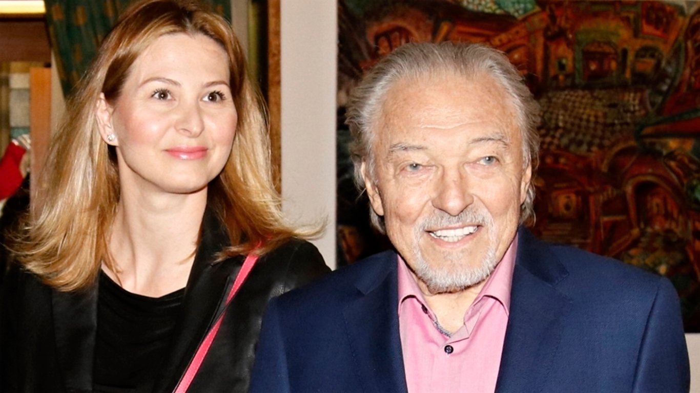 Karel Gott svatbu s Ivanou roky líčil jinak, než jak to bylo. Pravda se ukázala až těsně před jeho smrtí