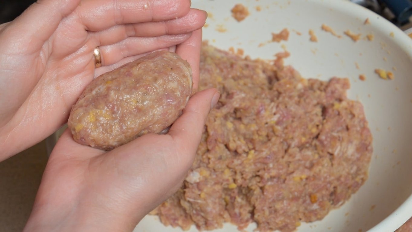 Babiččiny karbanátky chutnaly vždycky jinak. Až později jsem zjistila, že klíčem bylo něco nečekaného vynechat