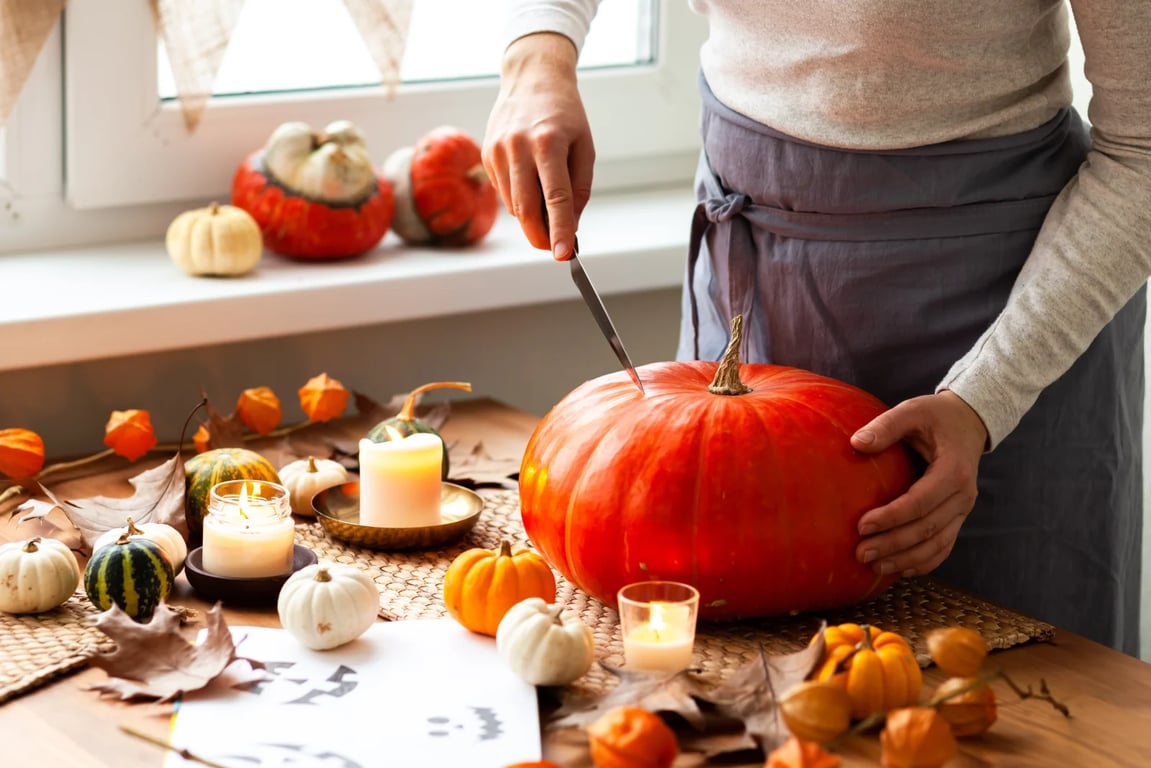 Zapomeňte na vyřezávání dýní. Češi přišli s trikem, který promění každý kout na strašidelný ráj