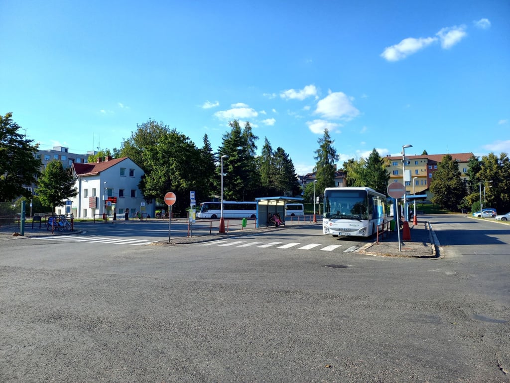 Dvůr Králové vybral firmu, která postaví nový autobusový terminál