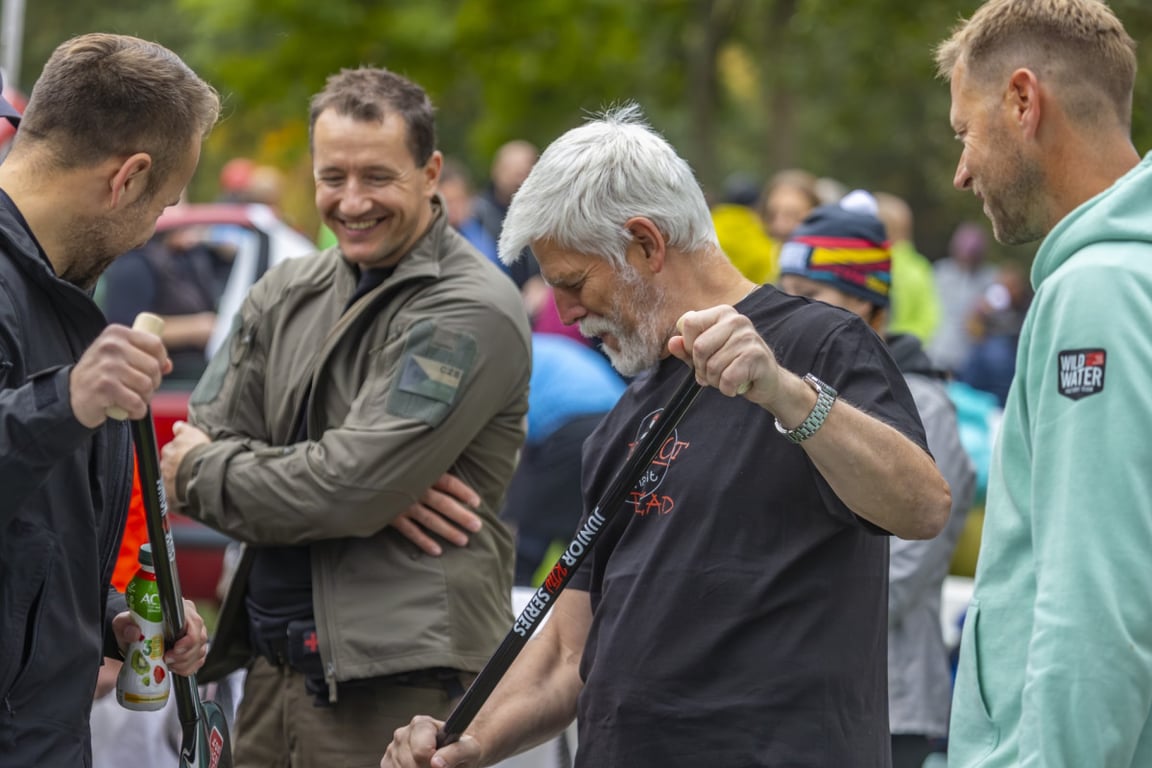 Prezident Petr Pavel se znovu zúčastnil vodáckého maratonu