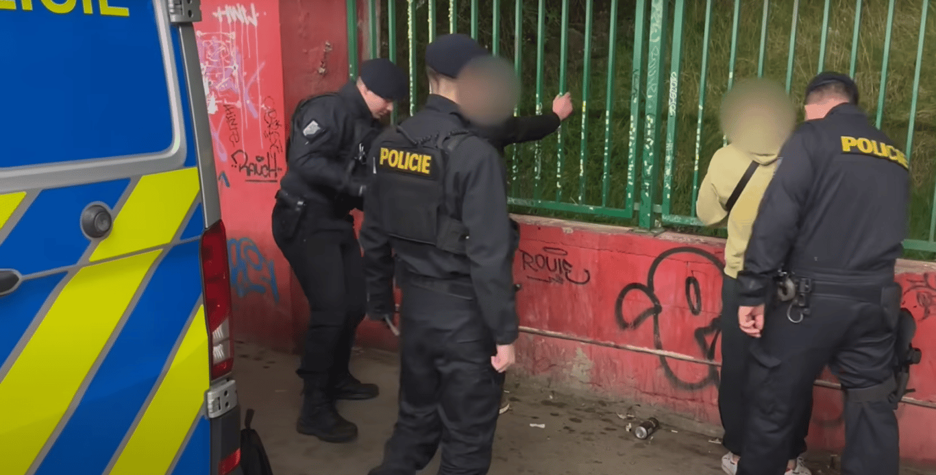 Policie zasahovala v akci Faraon. Kontrolovala cizince v hlavním městě