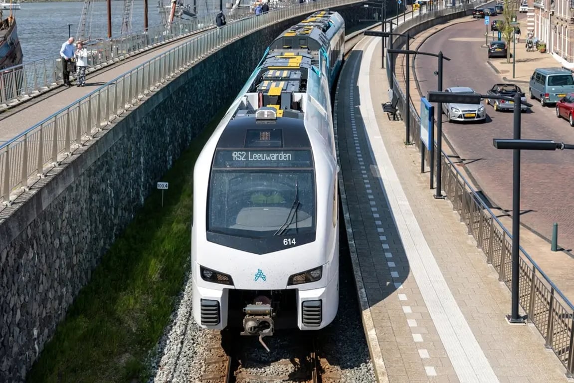 Škoda auto dostala zakázku na luxusní rychlovlaky budoucnosti. Nahlédněte do jejich interiéru