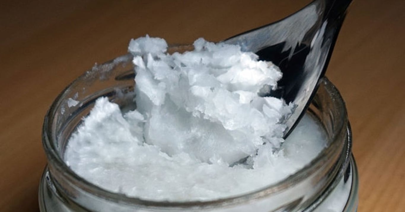 Pleť hladká a mladší o 5 let za 30 dní. Domácí mast zvládne zázraky bez drahé kosmetiky