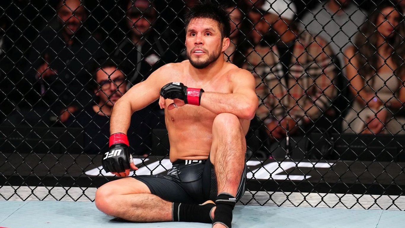 Hvězda UFC zvažuje konec kariéry. Bojí se ztráty zraku