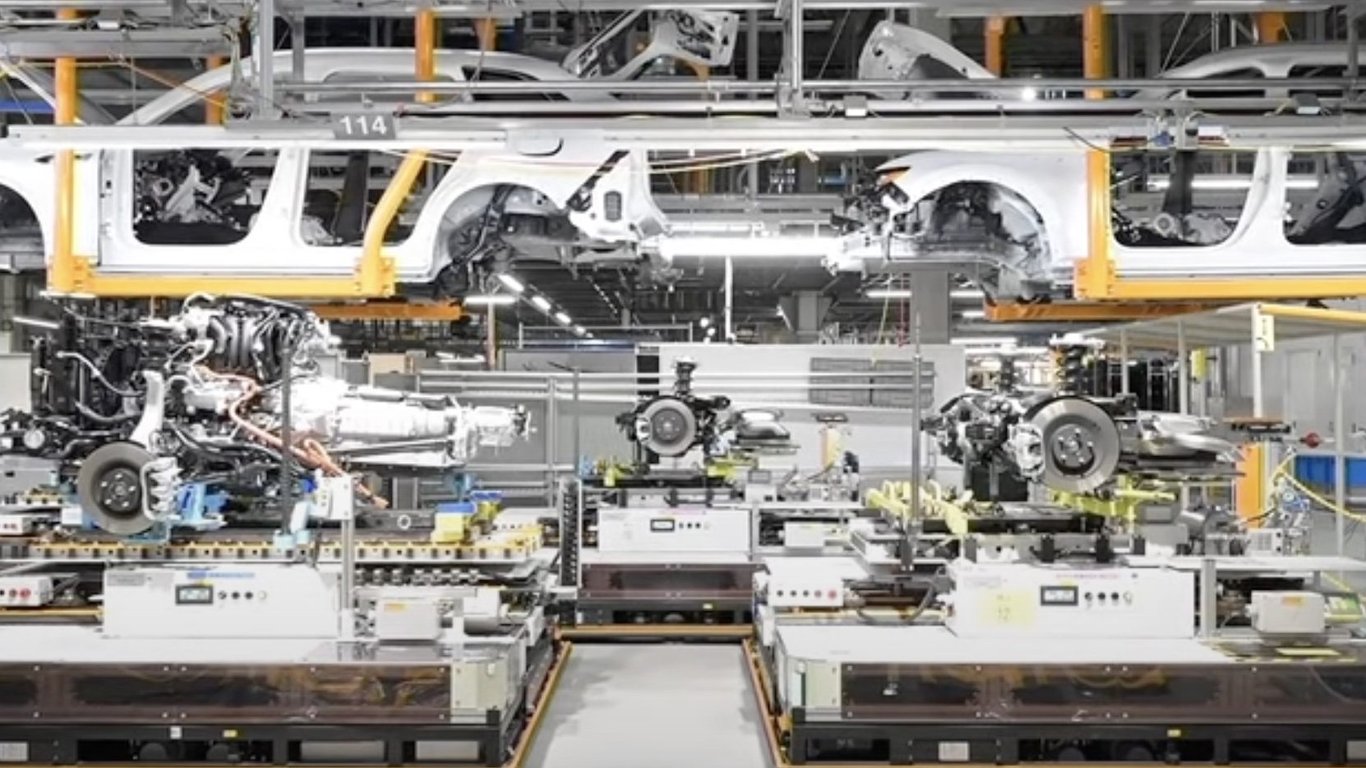 Mazda uvádí na trh nový spalovací motor: Revoluční čtyřválec a šestiválec přepíše dějiny a udělá z elektromobilů omyl lidstva