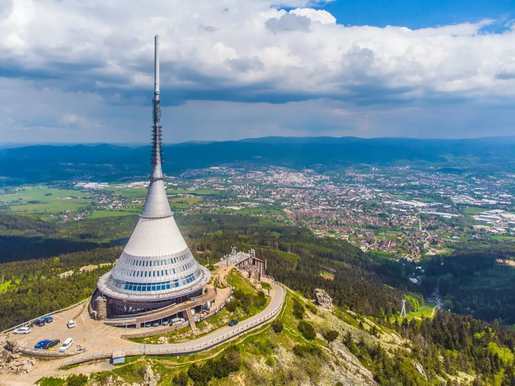 Nejkrásnější stavbě socialistického Československa se dodnes klaní světoví architekti. Češi ji nepřijali ani po 50 letech