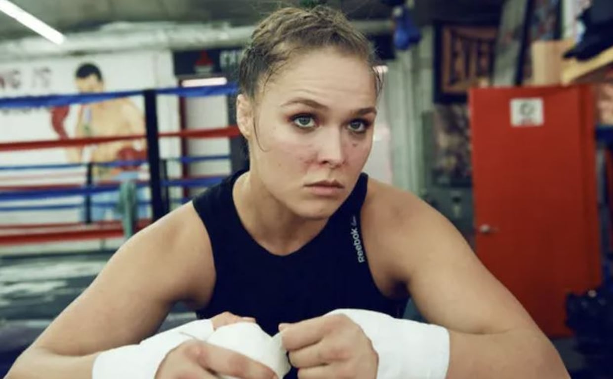 Pravda o pádu Rondy Rousey. Kouč viní filmové role během vlády v UFC