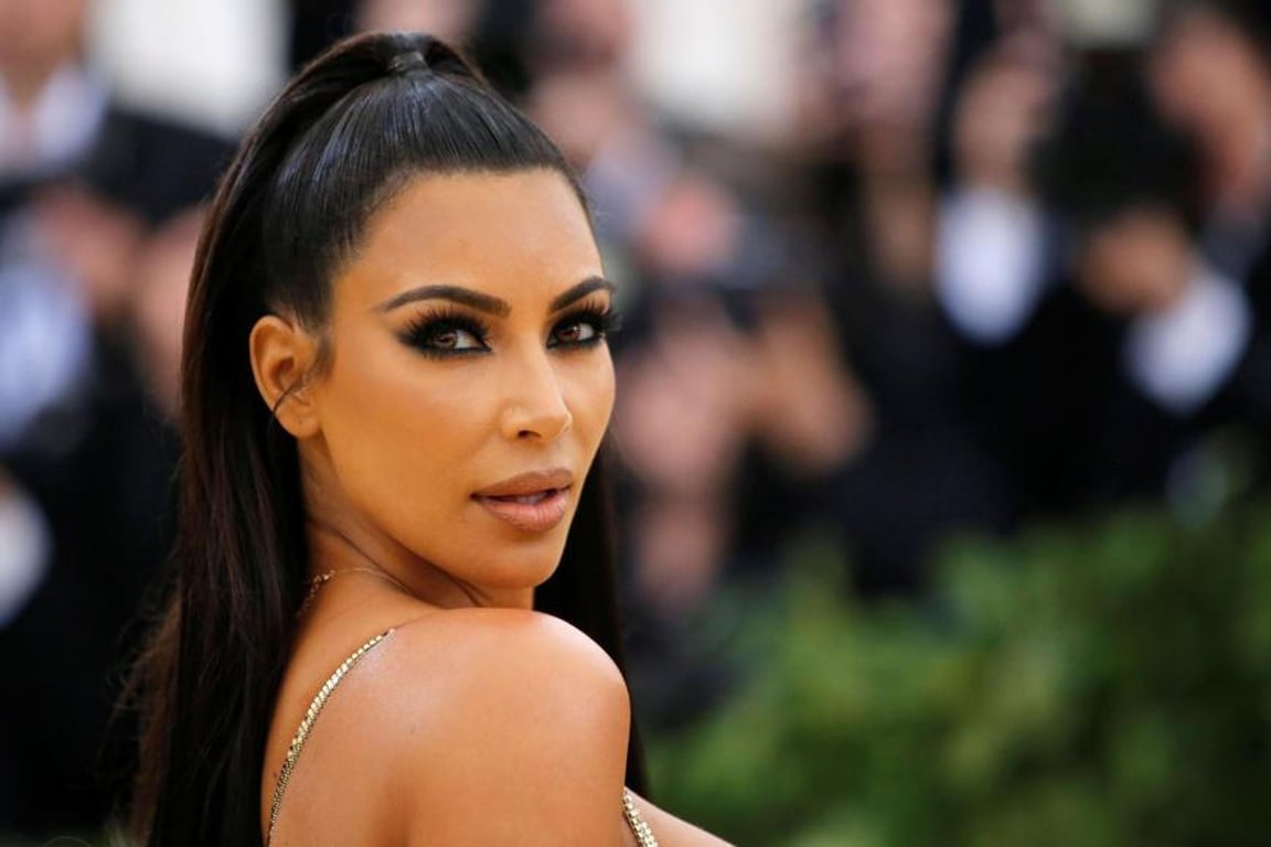 Váš "kobereček" může mít jakoukoliv barvu, hlásá kampaň spodního prádla Kim Kardashian