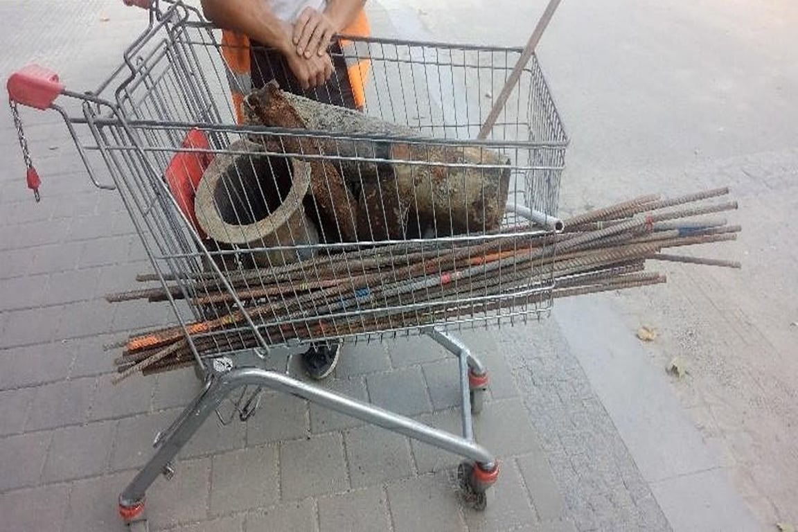 Falešný dělník sbíral na stavbě v Brně železo do vozíku, svědek ho hned prokoukl
