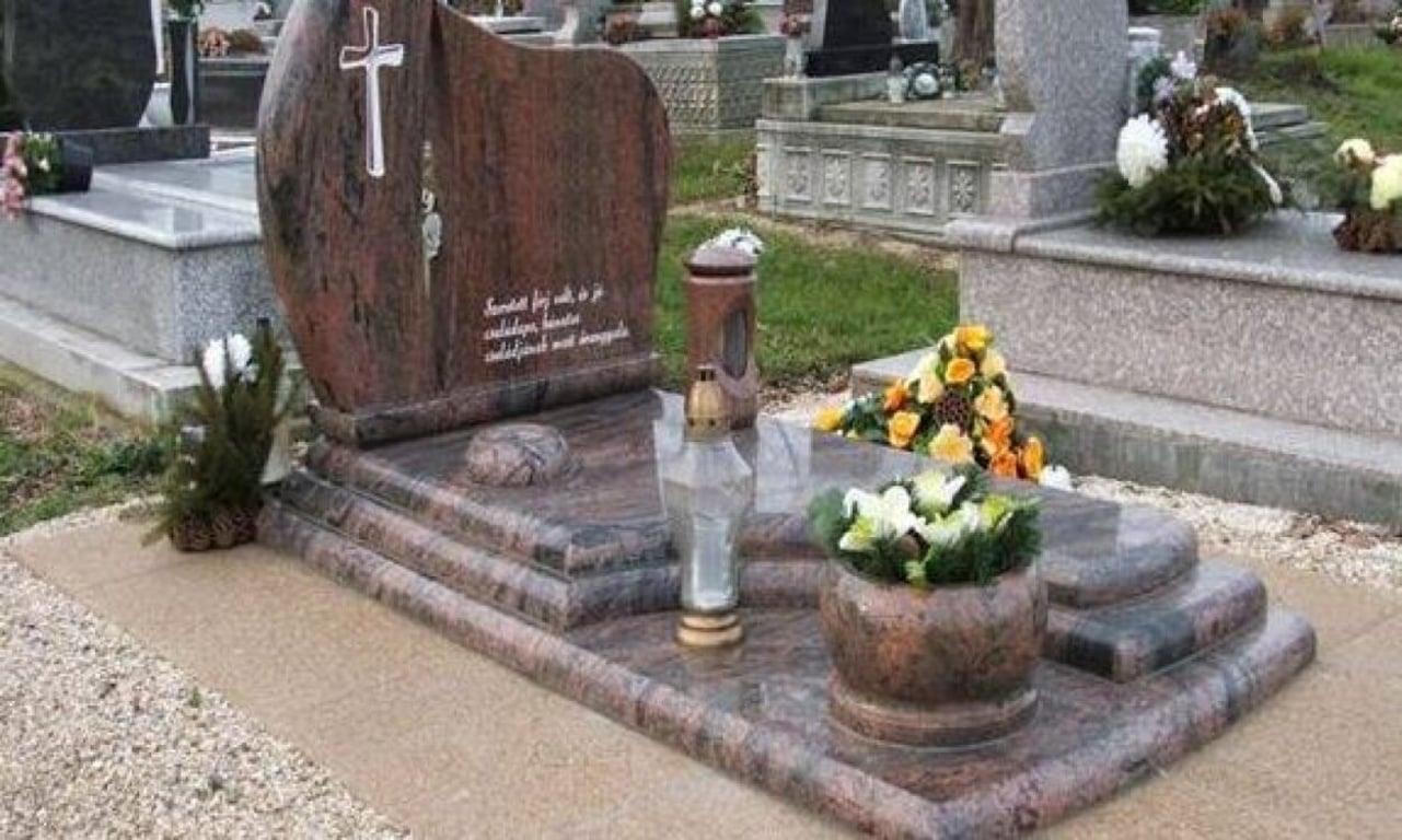 Když jsem šel na hřbitov, všiml jsem si tohoto mrazivého nápisu na náhrobku. Tohle mi změnilo život
