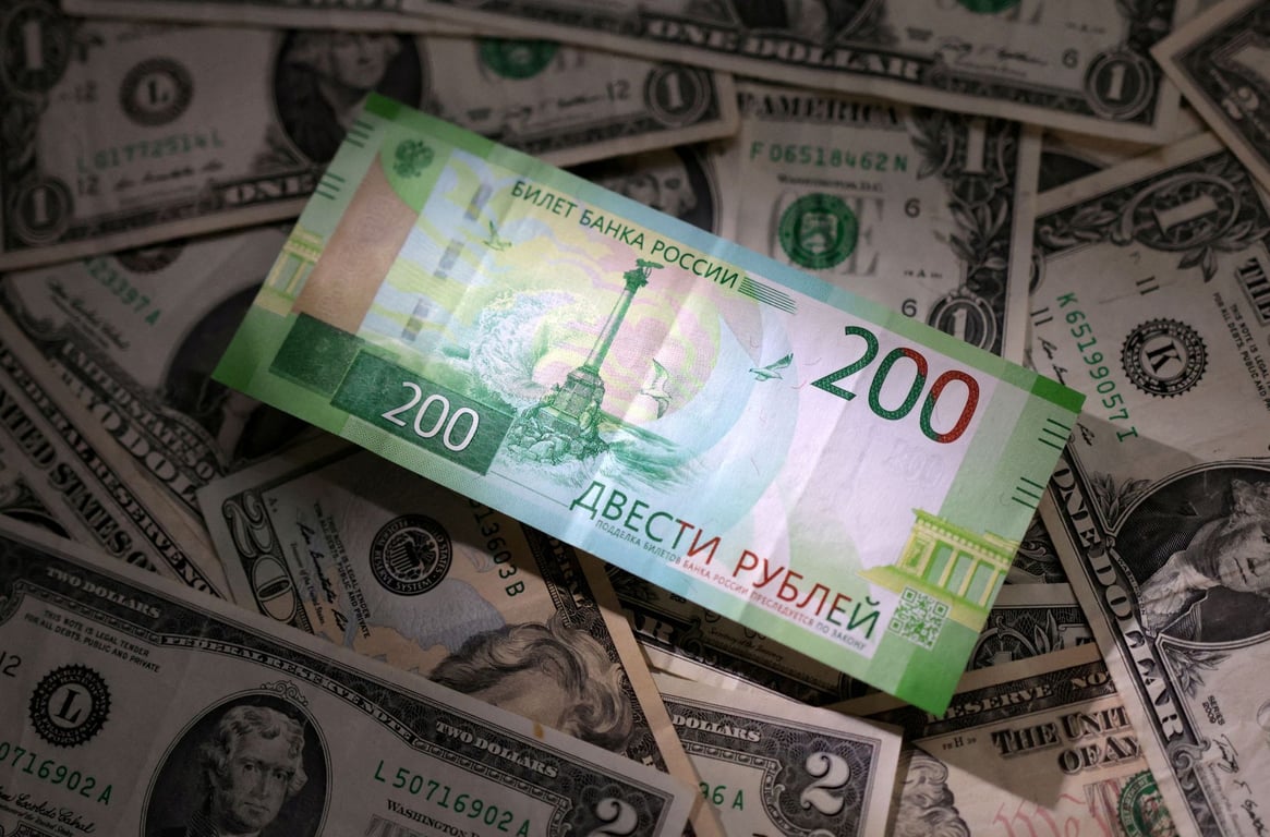 Začalo to nevinně. Spor o bankovku zmutoval do netušených rozměrů. Zapojili i Putina