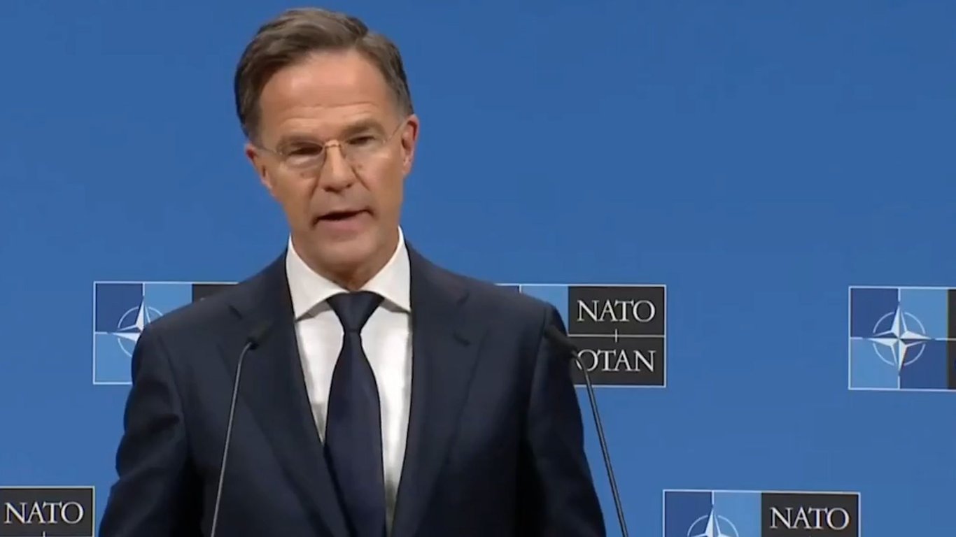 Neberte Rusy tak vážně. Šéf NATO překvapil výrokem v Bruselu, nedávno mluvil jinak