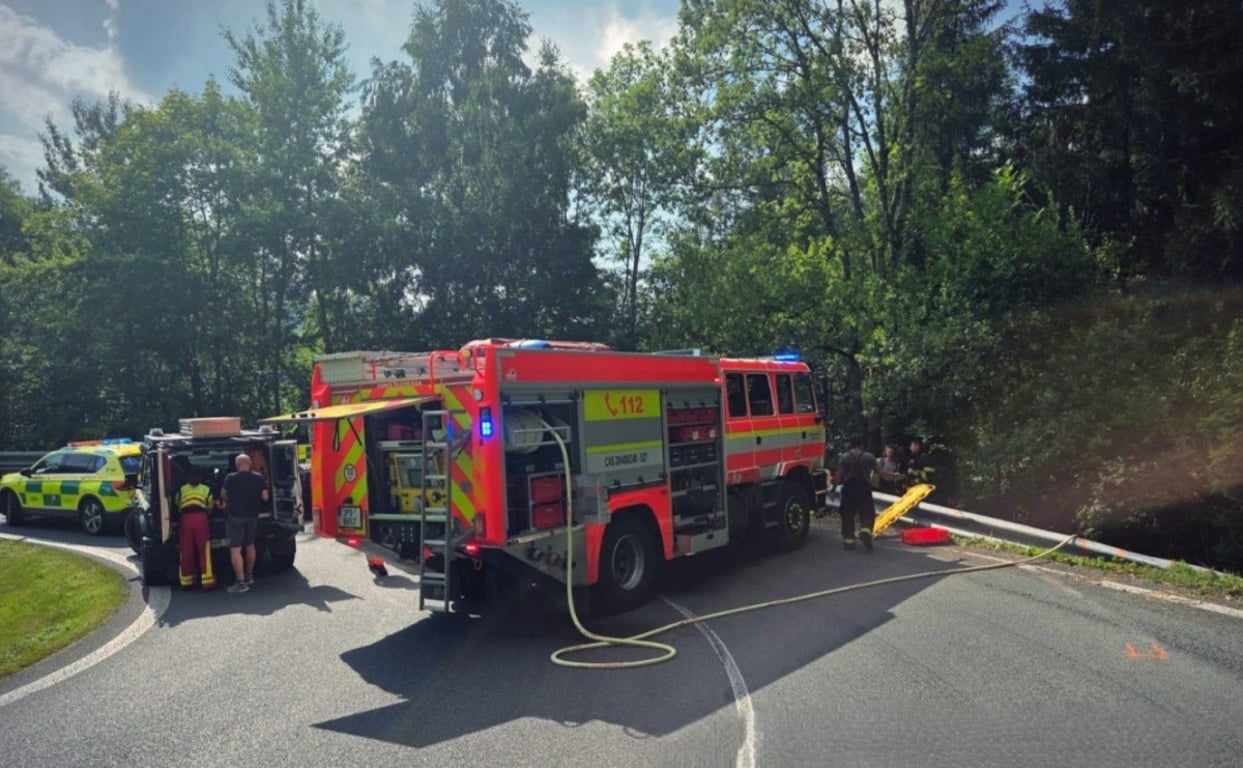 Řidič zemřel do nárazu do stromu, případem se zabývají kriminalisté