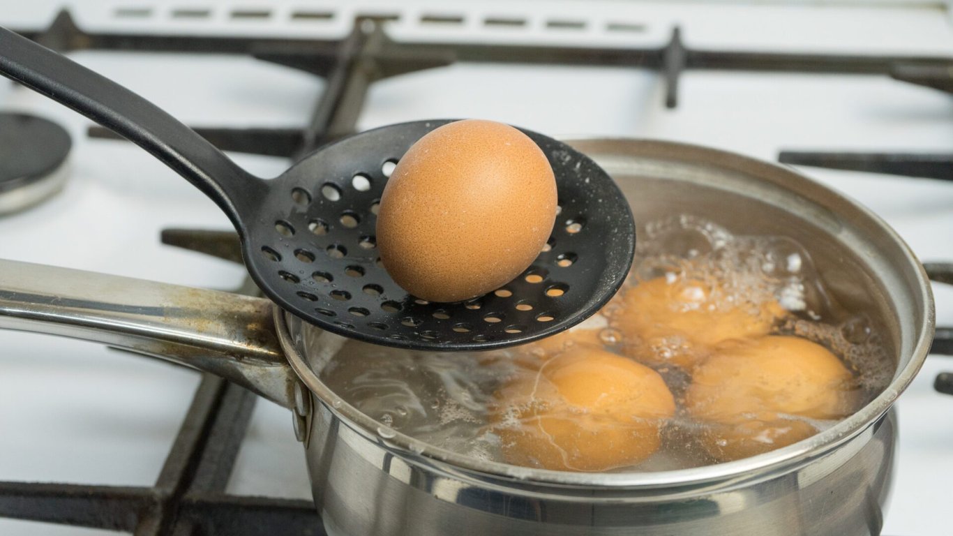 Pokud lijete tuhle vodu do odpadu, připravujete se o největší sklizeň