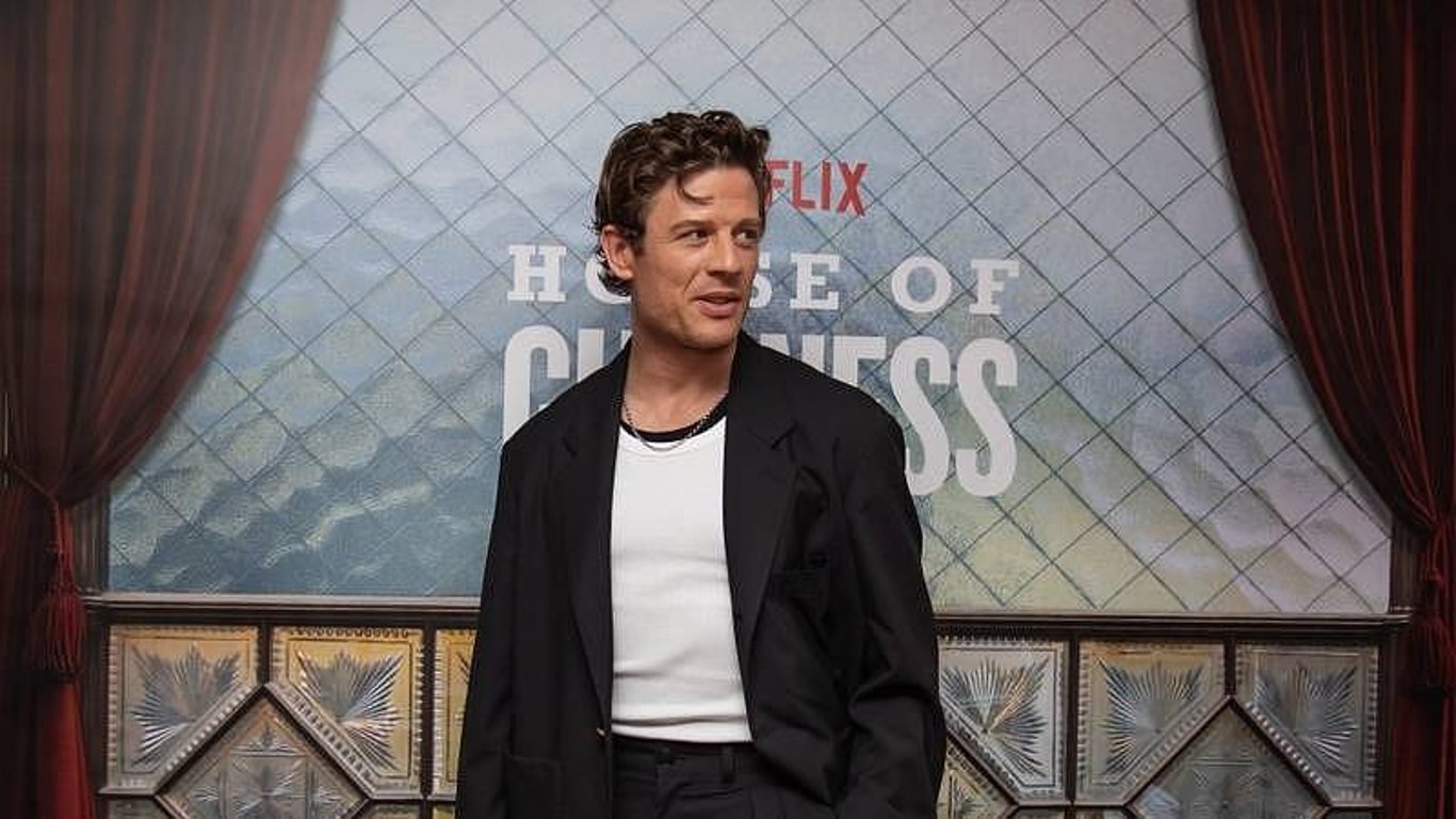 DUBLIN, IRSKO - 18. ZÁŘÍ 2025: Herec James Norton se účastní premiéry filmu Domu Guinnessa na Netflixu v dublinském Lighthouse Cinema
