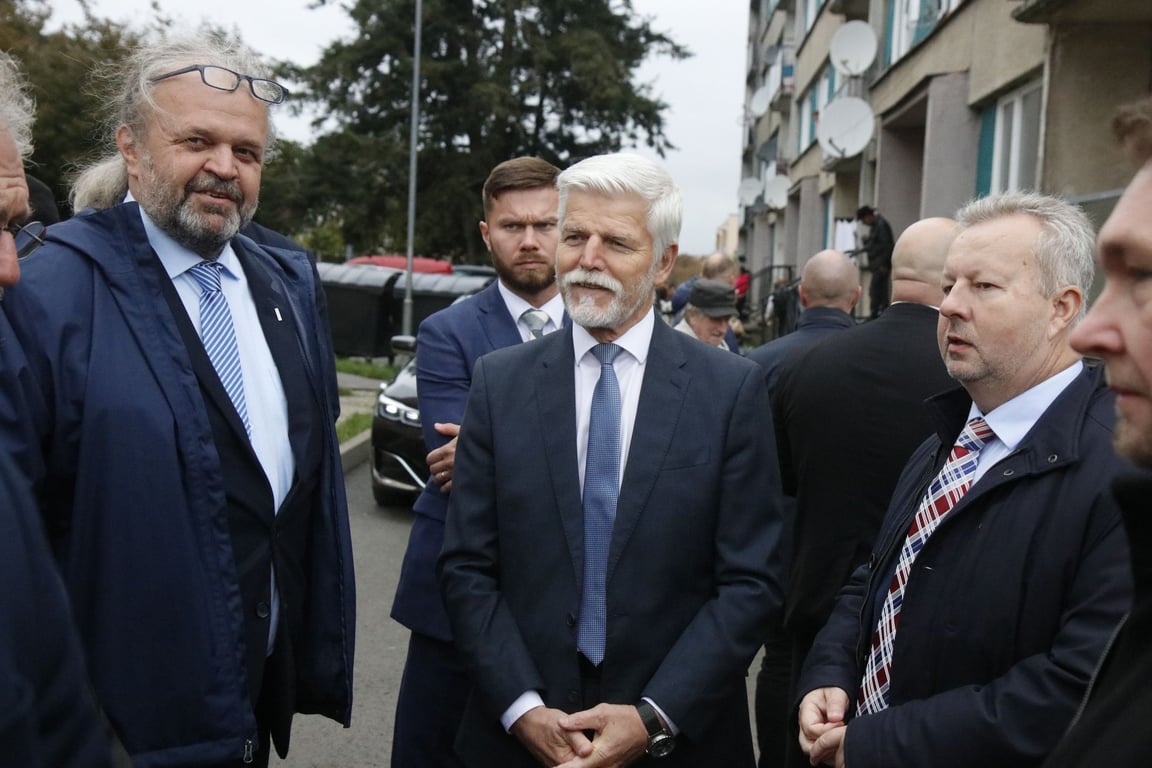 Pane prezidente, mám strach chodit ven, volal invalida z balkonu na Pavla