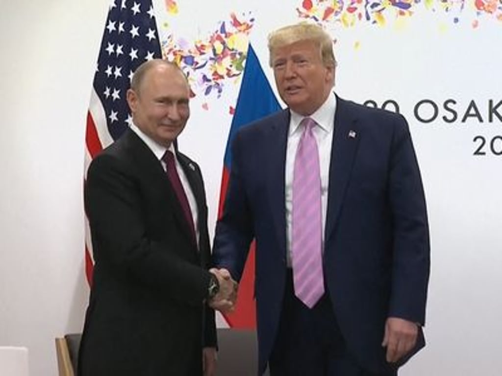 Jestli Putin nekývne na konec války, důsledky budou vážné, varoval Trump