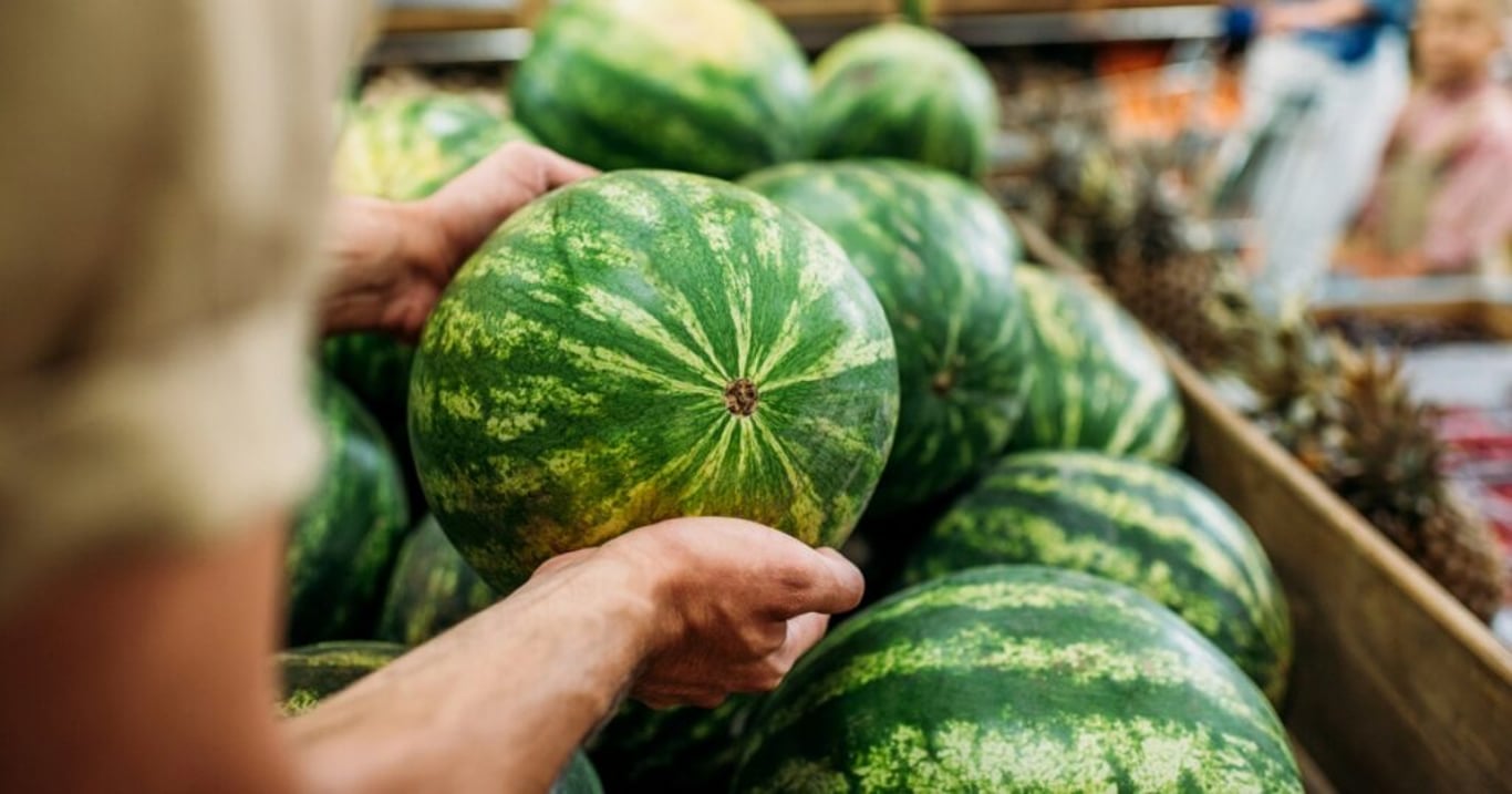 99 % lidí nezná tento snadný trik, díky kterému si z obchodu vždy odnesete dokonale zralý meloun