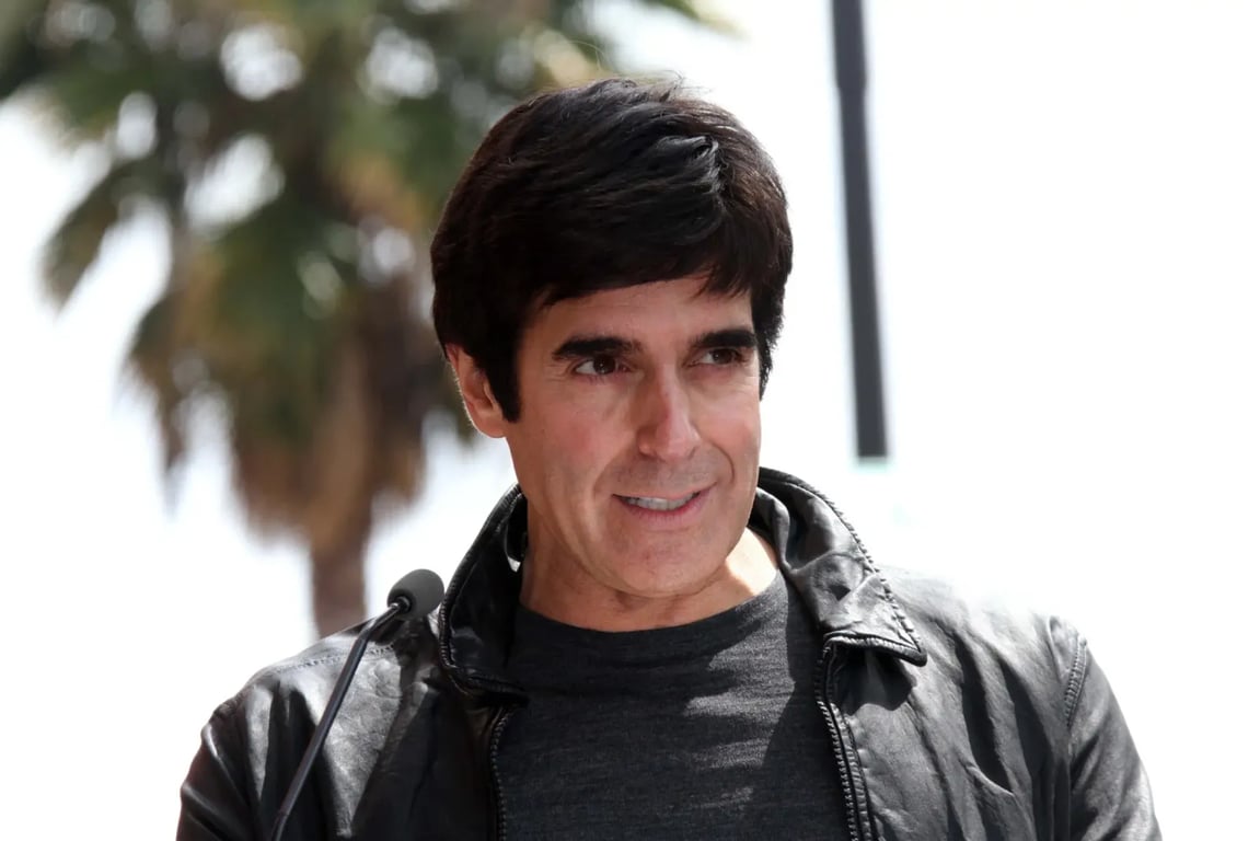 Vybavujete si, jak David Copperfield nechal před 42 lety zmizet Sochu Svobody? Dnes vyšlo najevo, jak to udělal