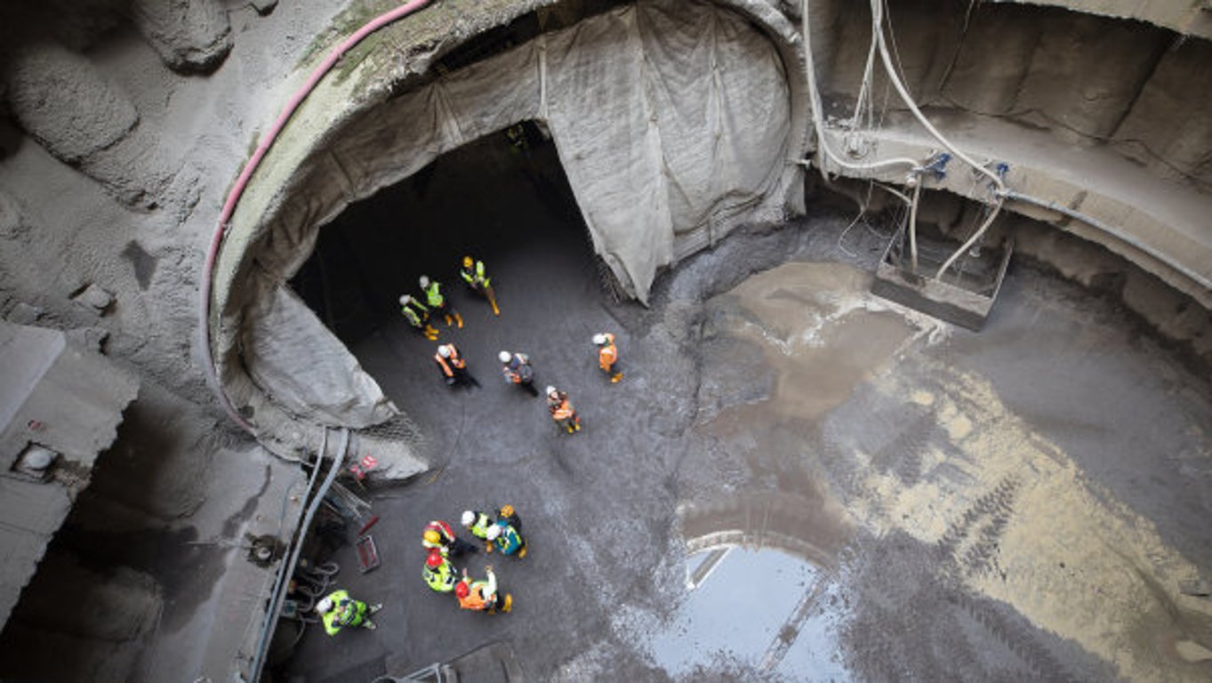 Stavbaři dokončili ražbu stanice metra D Olbrachtova. Na Pankráci jim chybí prorazit už jen část stanice