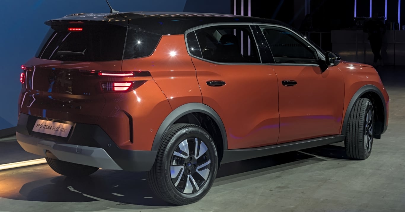 Nový Opel zastiňuje Volkswagen a provokuje Škodu. Řidiči jsou ohromeni revoluční funkcí ovládání
