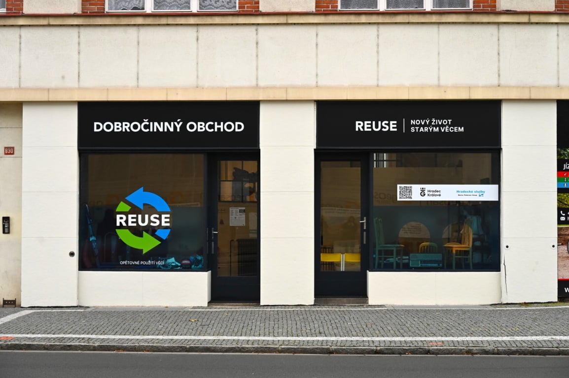 Hradec Králové otevřel první re-use obchod zaměřený na textil