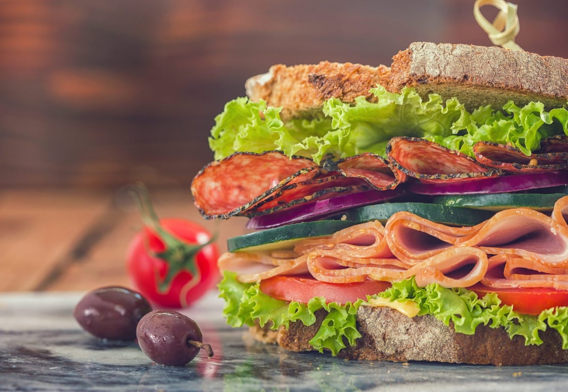 Dnes existuje nespočet druhů sendvičů. 