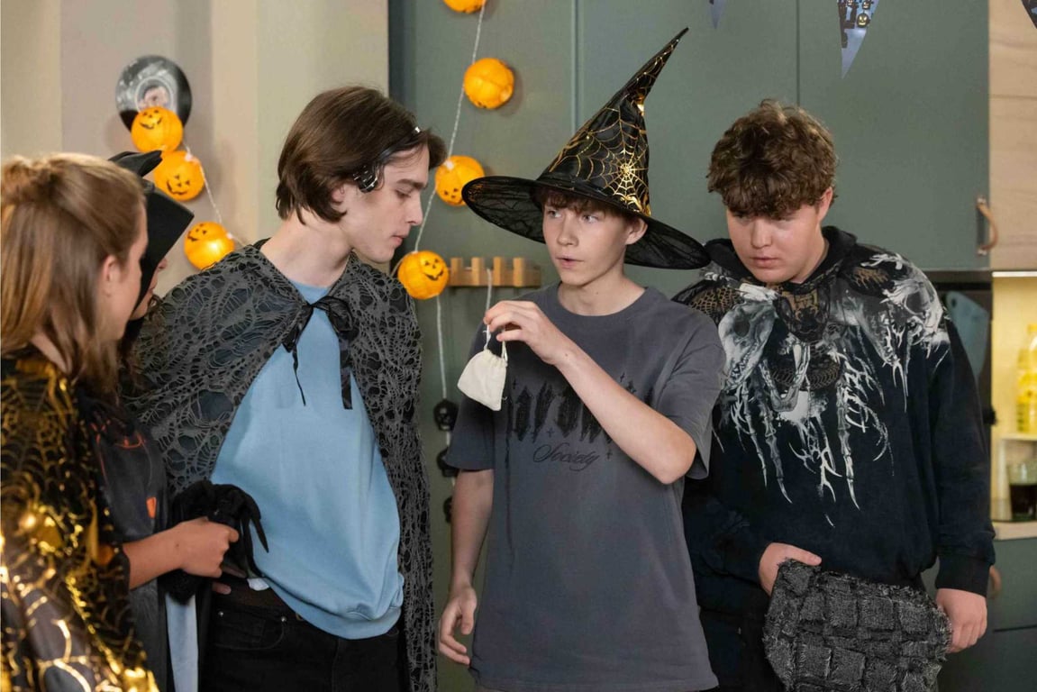 Středeční Ulice - party u Klímových v bytě, FOTO: Distr. Archiv TV Nova