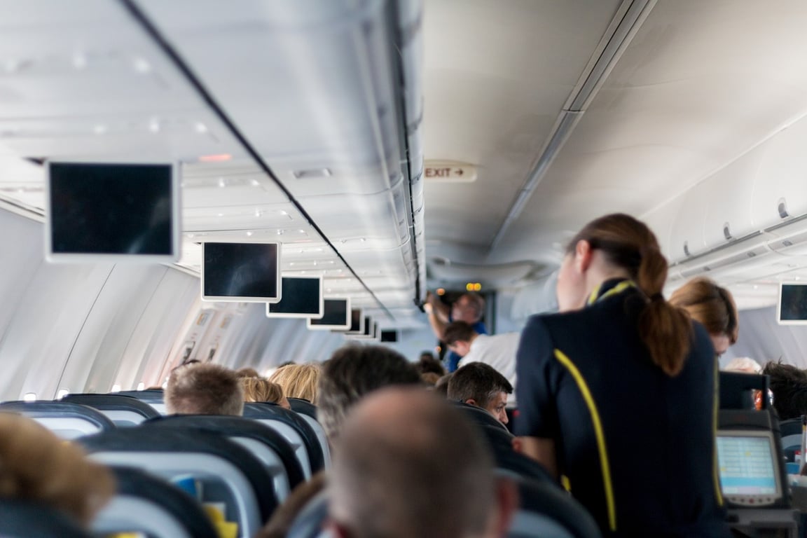Na palubách VIP letadel je to někdy pěkná špína – intimní zpověď letušky