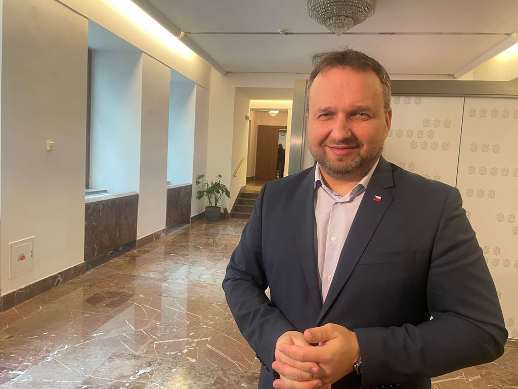 Jurečka žádá o pomoc prezidenta. Chce, aby zabránil změnám v důchodech