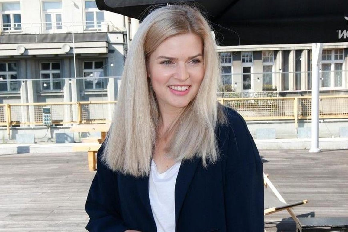Kritizovala ministra, sousedí s prezidentem a létá jen pod vlivem. Leitgeb má narozeniny