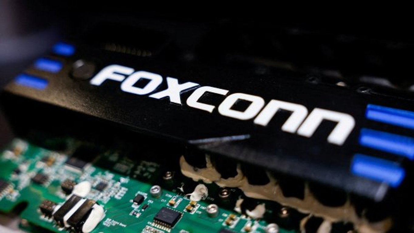 Tržby 119 miliard a zisk přes dvě miliardy. Pardubický výrobce počítačů Foxconn oznámil rekordní čísla