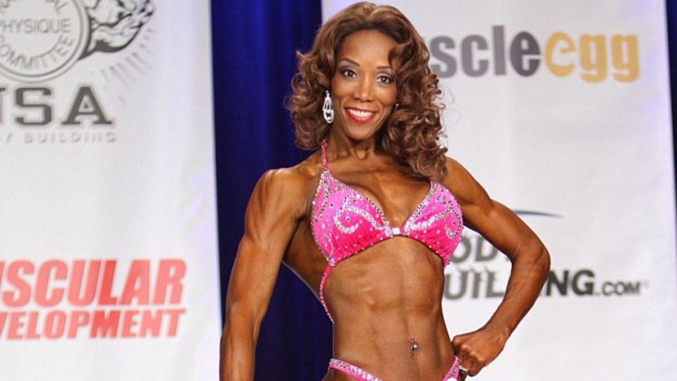 Po sedmdesátce má postavu, kterou jí závidí většina třicátnic. Wendy Ida se z týrané ženy stala ikonou fitness