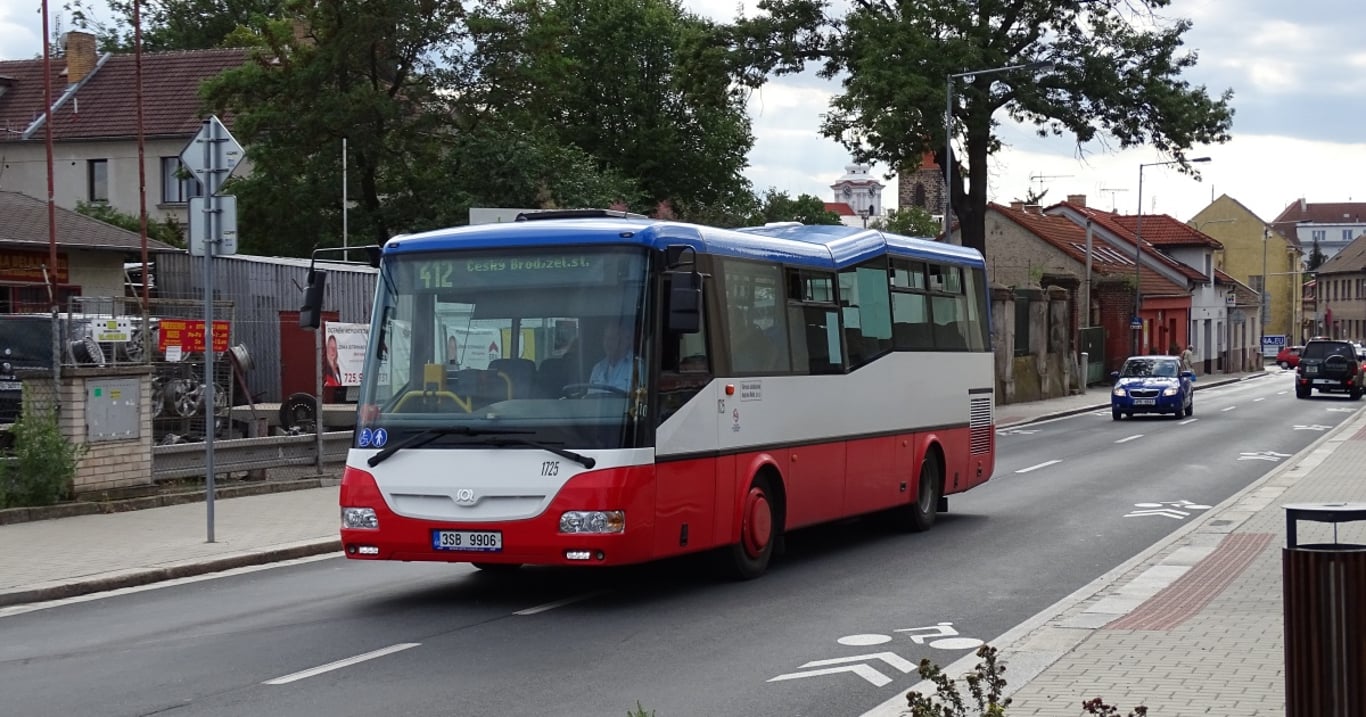 Cestující českého autobusu RegioJet křičeli, aby řidič zastavil. Policisté mu naměřili 2,7 promile
