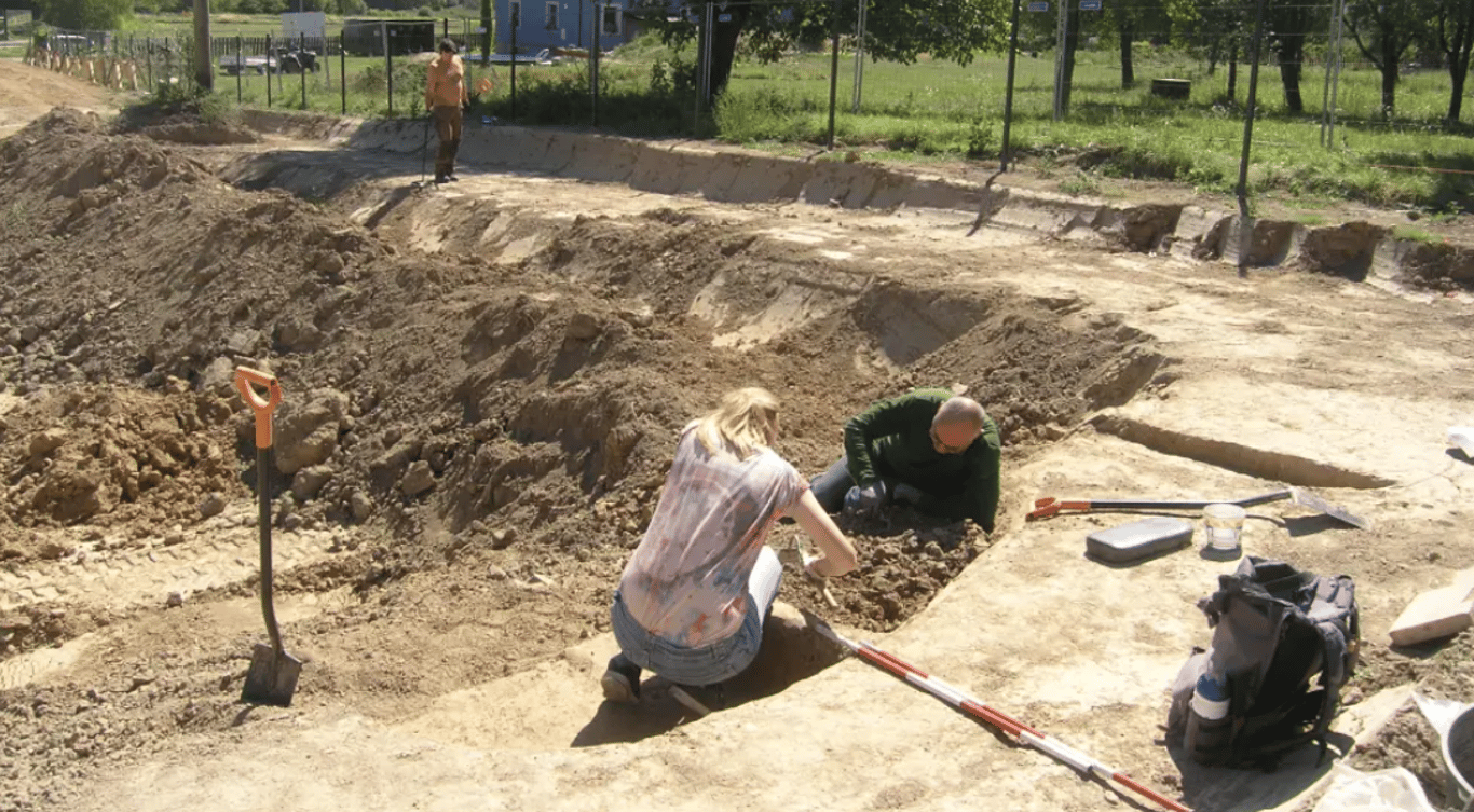 Archeologové objevili dosud neznámou pravěkou osadu na okraji Šumperka