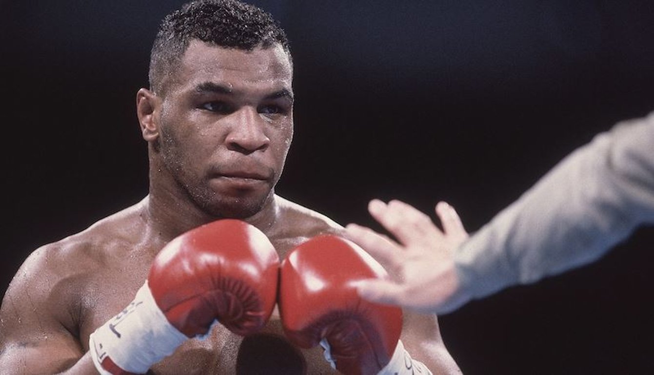 Postrach policistů i soupeřů. Mike Tyson ukázal na boxera, který byl děsivější než on