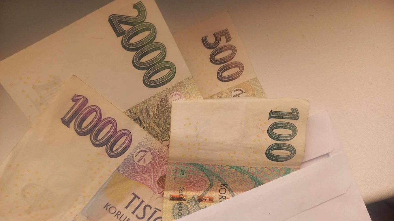 Miliony Čechů jásají: Státu nebudou muset platit tento poplatek, ušetří tisíce korun. Týká se to i vás?