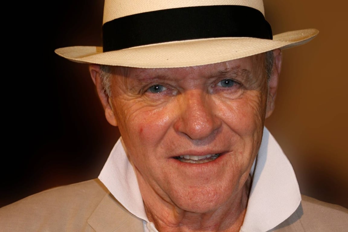 Anthony Hopkins nemluví s dcerou už přes 20 let. Porazila rakovinu a o smíření nestojí