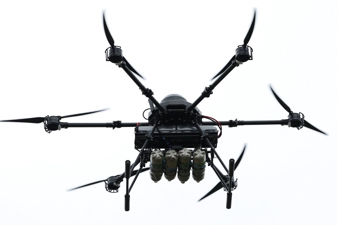 Inspirace džihádem. V Belgii zadrželi mladíky, chystali útok dronem na politiky