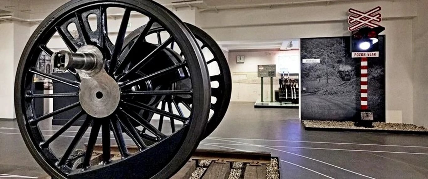 Nová expozice v Národním technickém muzeu představuje zlatý věk železnice