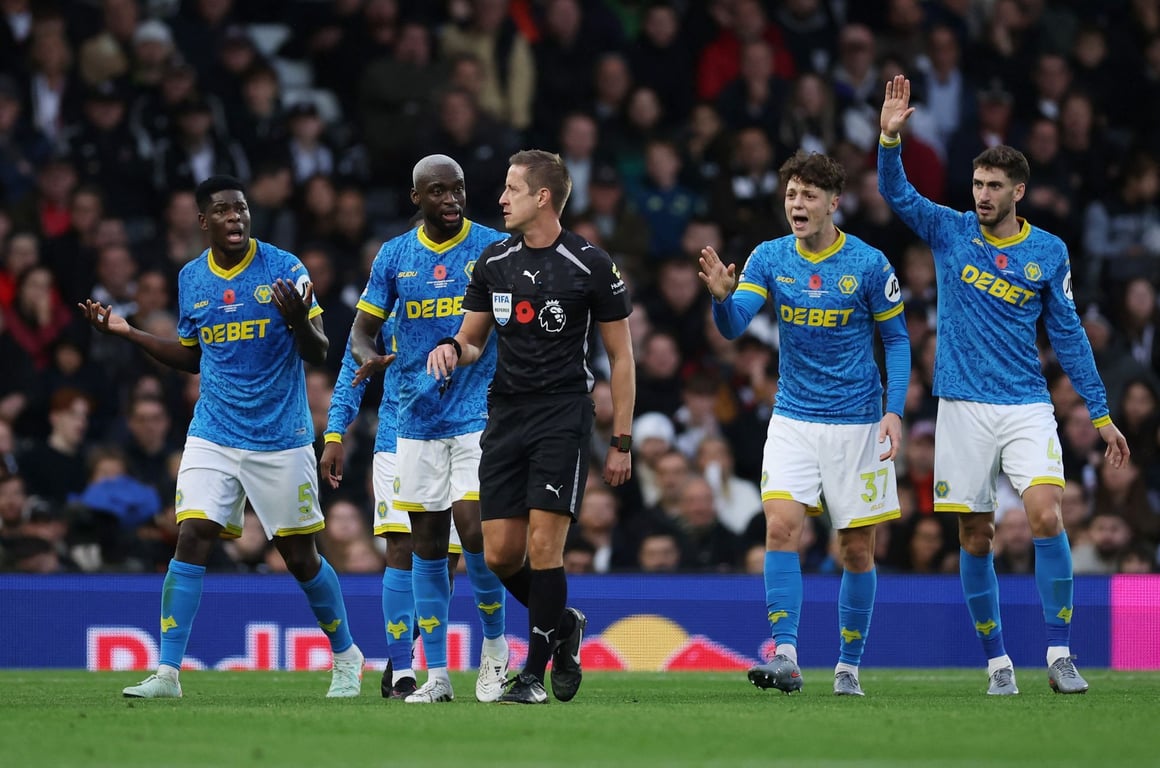 Krejčího tým utržil další těžkou ránu a zůstává na dně. Arsenal se naladil na Slavii