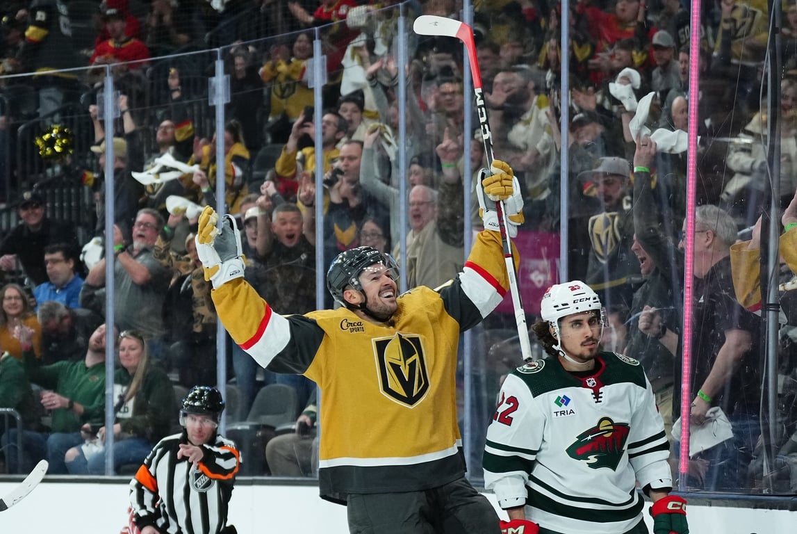 Hertlův útok má nejlepší čísla v NHL. Vegas otočilo a dalo k Čechovi superhvězdu
