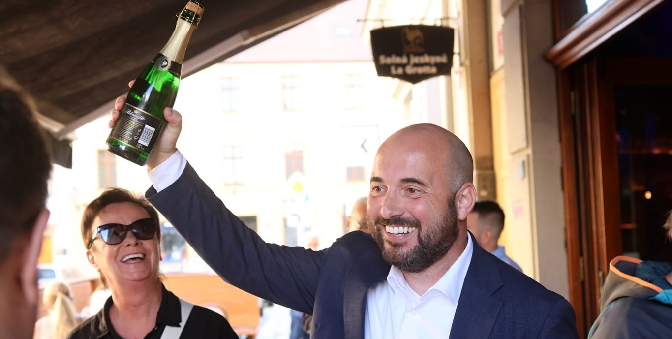 Z chvostu kandidátky do sněmovny. Skokanům voleb pomáhají algoritmy